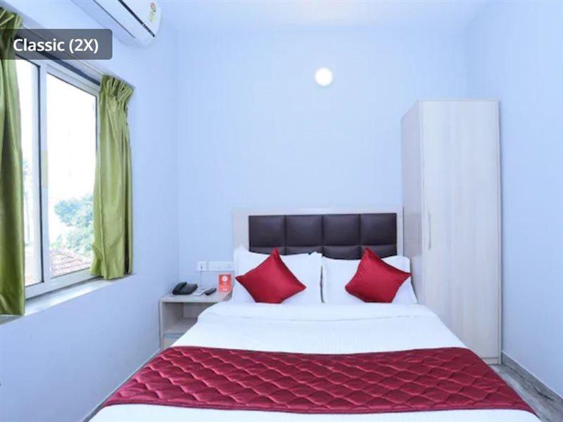 Super Townhouse Prince Palace Thiruvananthapuram Esterno foto