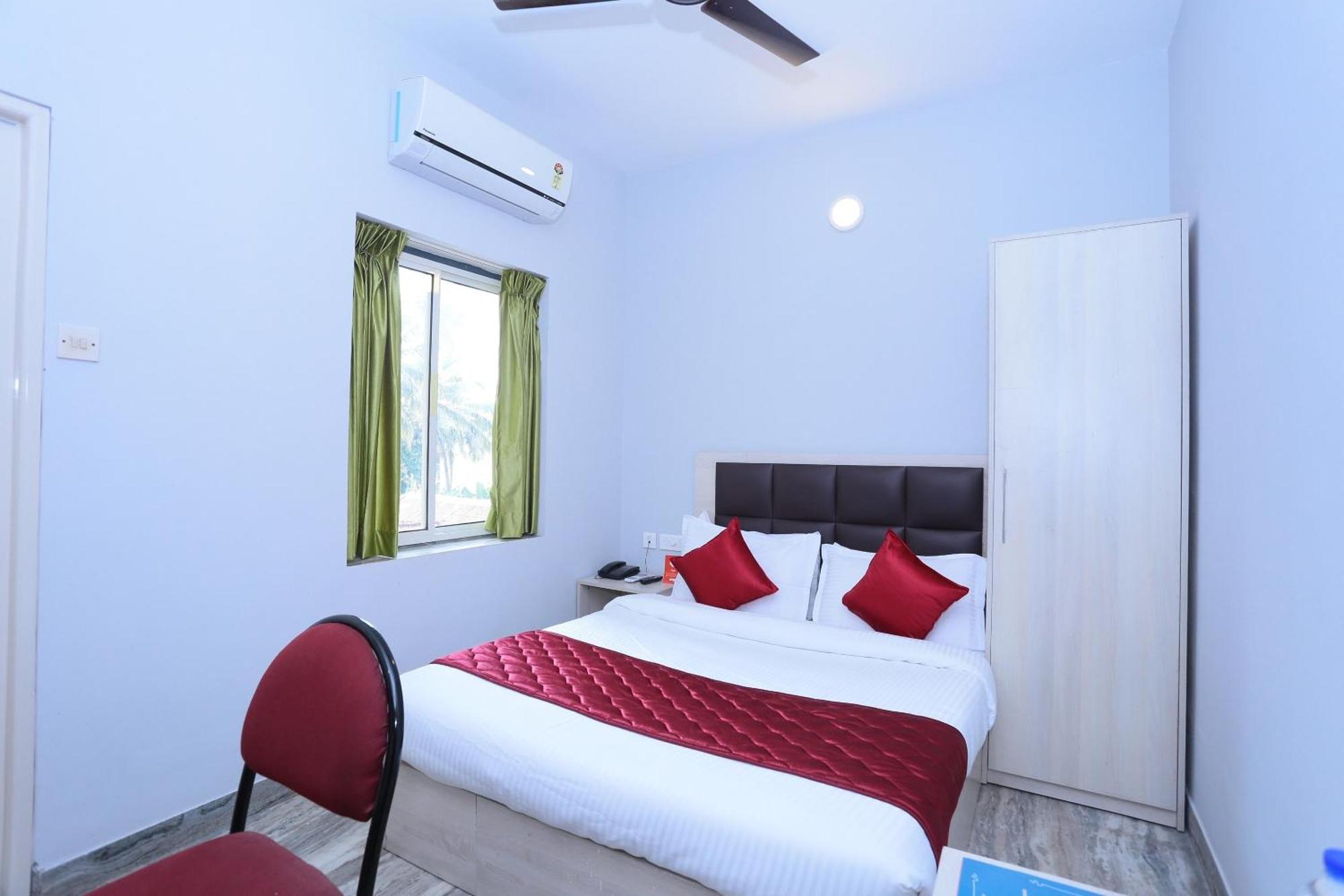 Super Townhouse Prince Palace Thiruvananthapuram Esterno foto